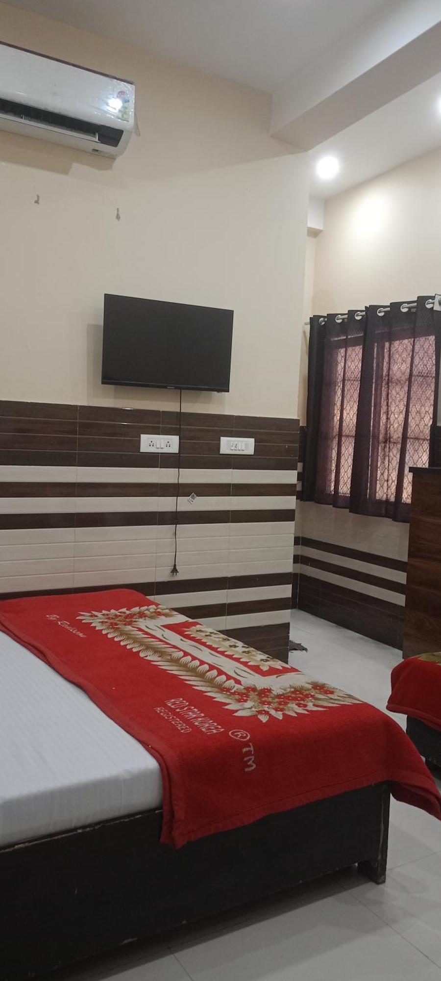 New Gayatri Palace Near Prem Mandir Vrindāvan Extérieur photo
