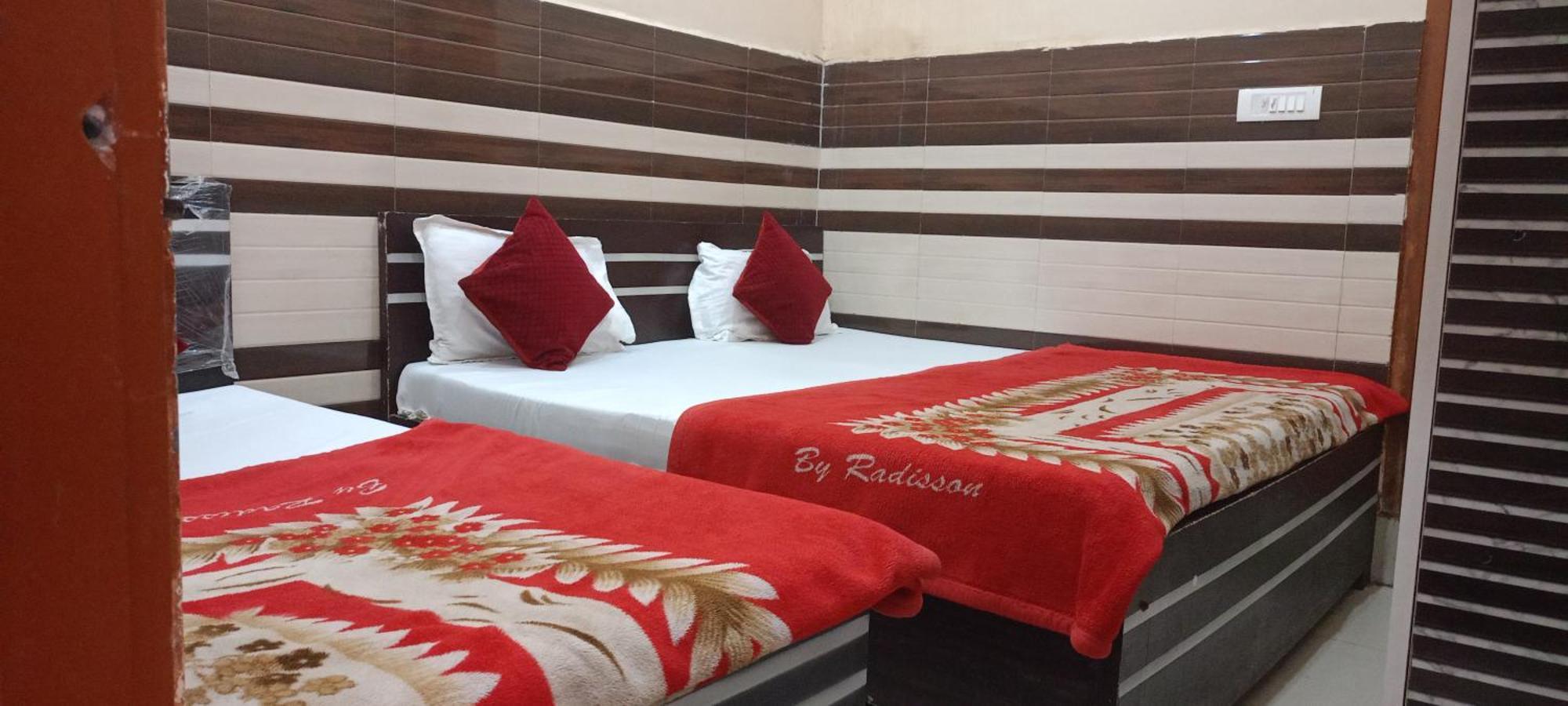 New Gayatri Palace Near Prem Mandir Vrindāvan Extérieur photo